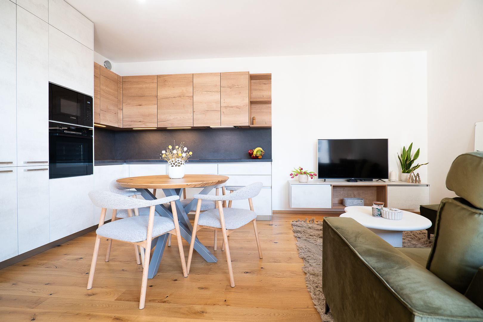 Prodej exkluzivního bytu 2+kk, 60m² v ul. Závišova, Praha - Nusle