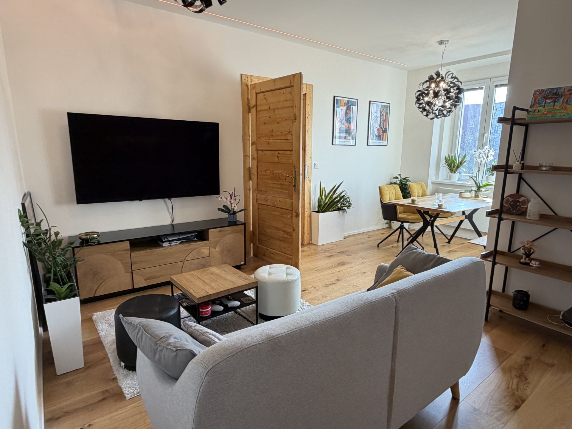 Pronájem bytu 2+kk 50 m² Vršovice, Praha